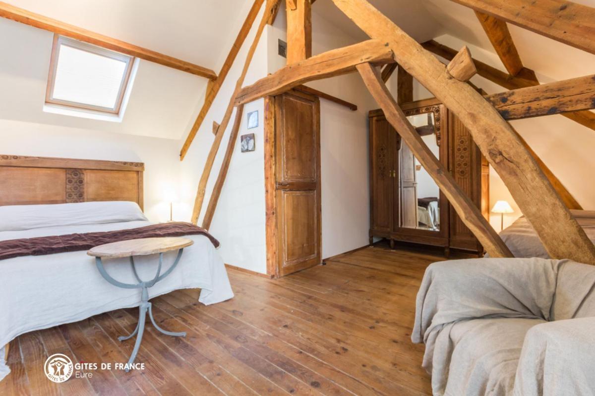 Bed and Breakfast Ferme De La Cacheterie, Fleury-la-Forêt Esterno foto
